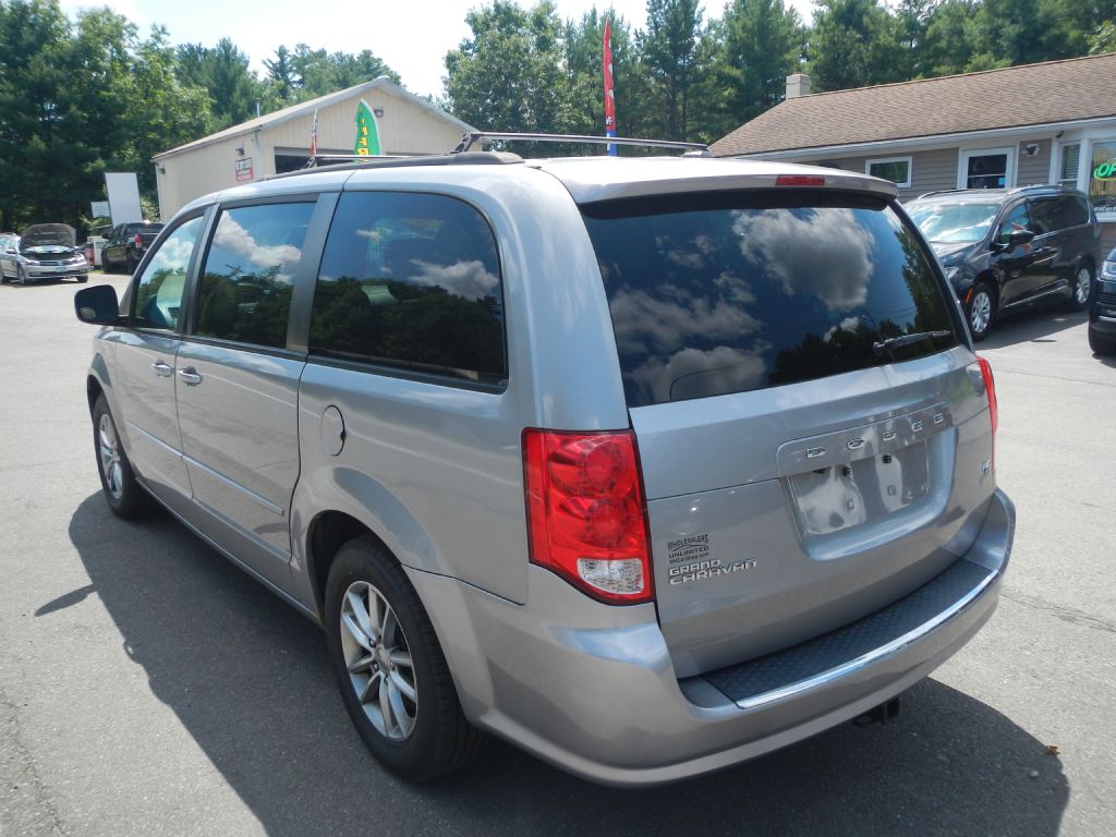 Photo 8 of this DODGE GRAND CARAVAN