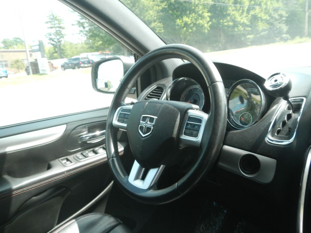 Photo 22 of this DODGE GRAND CARAVAN