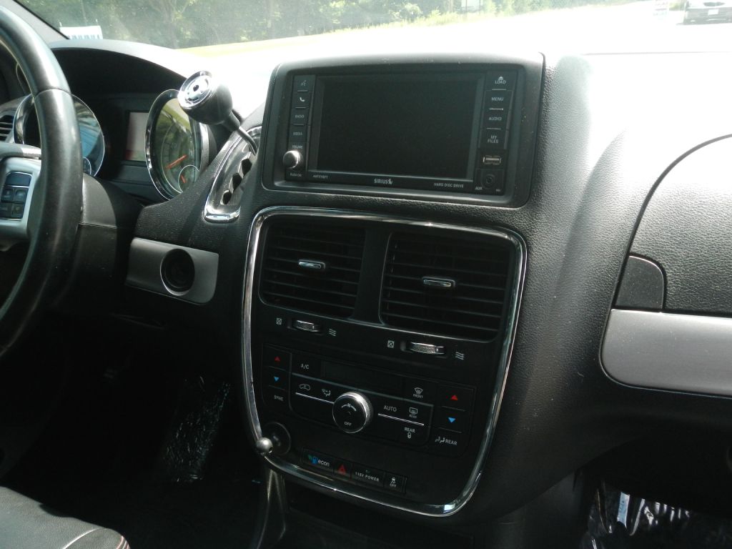 Photo 23 of this DODGE GRAND CARAVAN