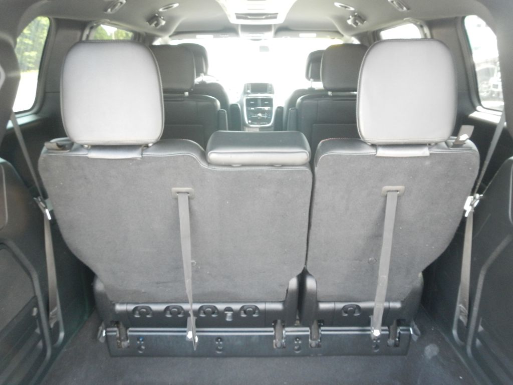 Photo 39 of this DODGE GRAND CARAVAN
