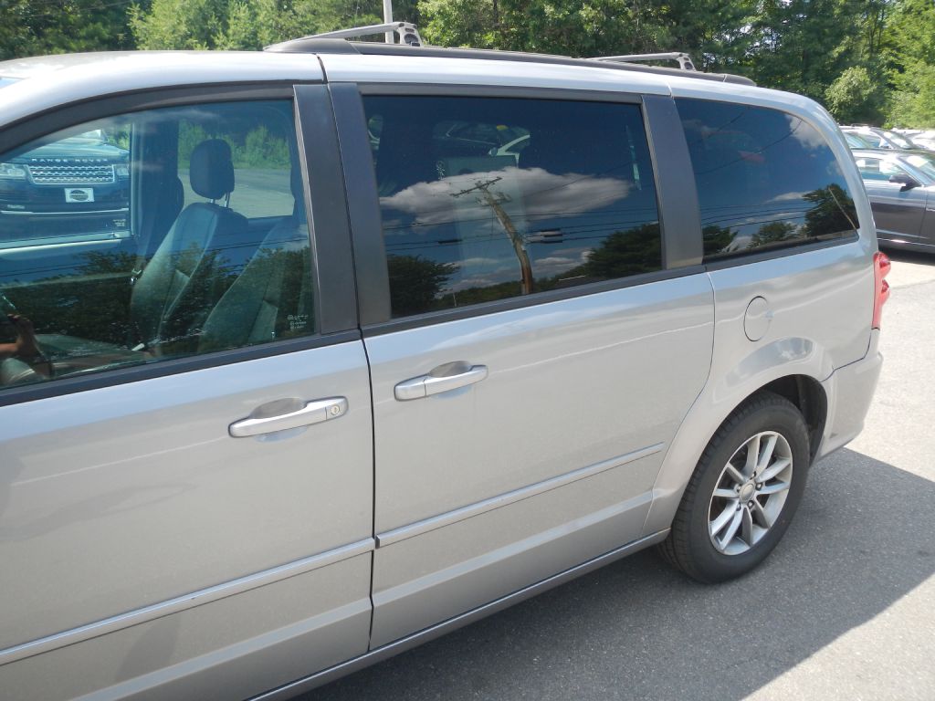 Photo 42 of this DODGE GRAND CARAVAN