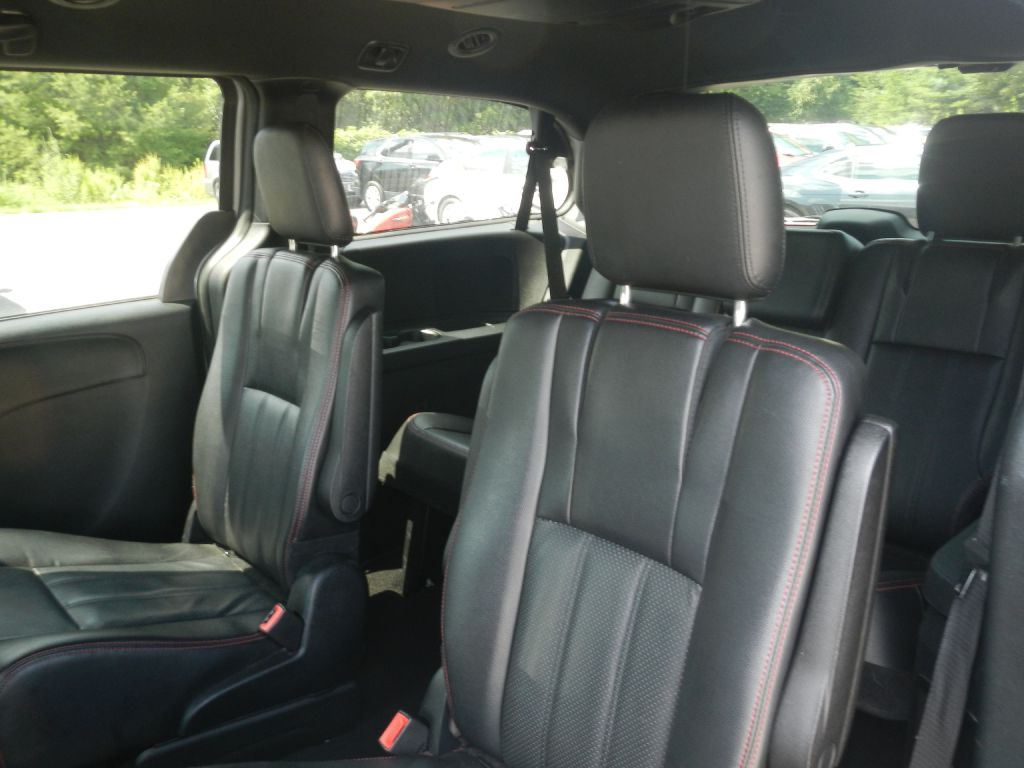 Photo 45 of this DODGE GRAND CARAVAN