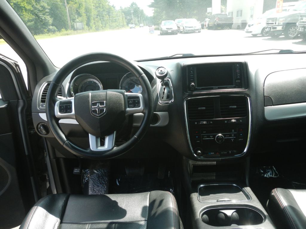Photo 49 of this DODGE GRAND CARAVAN