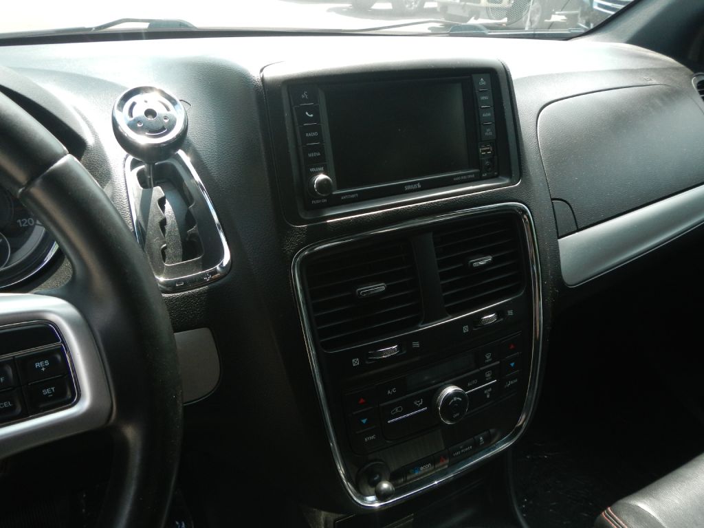Photo 55 of this DODGE GRAND CARAVAN