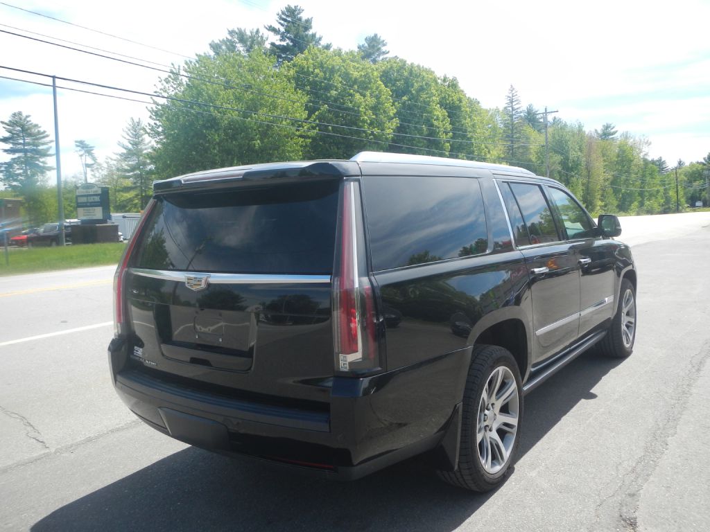 Photo 7 of this CADILLAC ESCALADE AWD