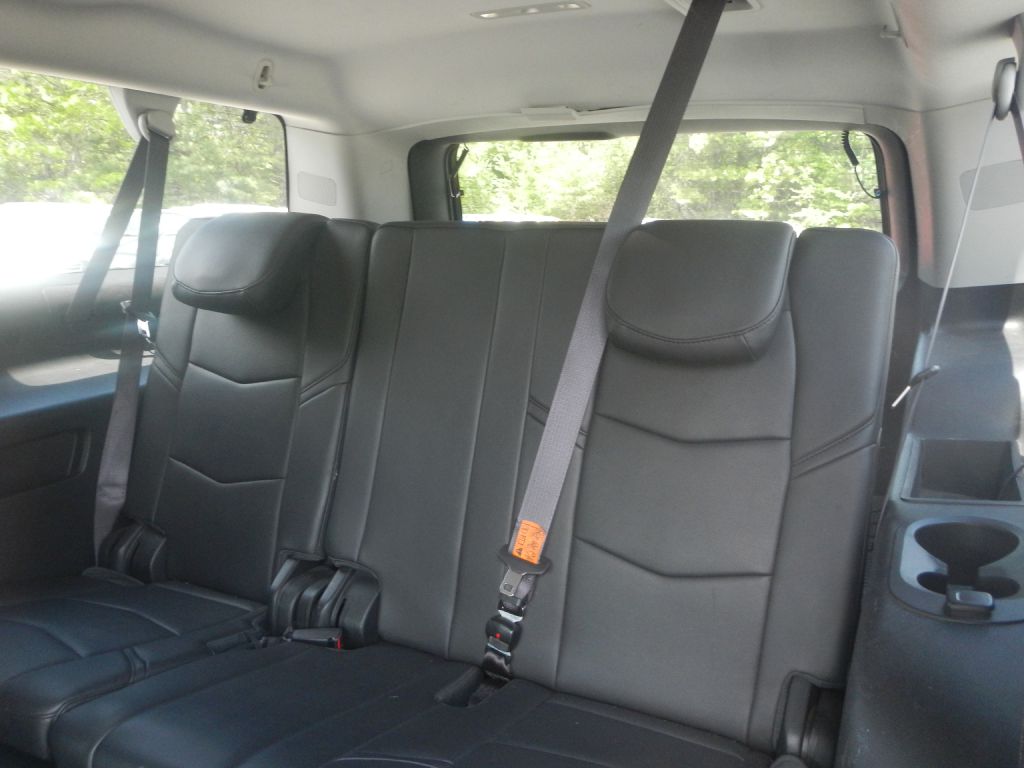 Photo 10 of this CADILLAC ESCALADE AWD