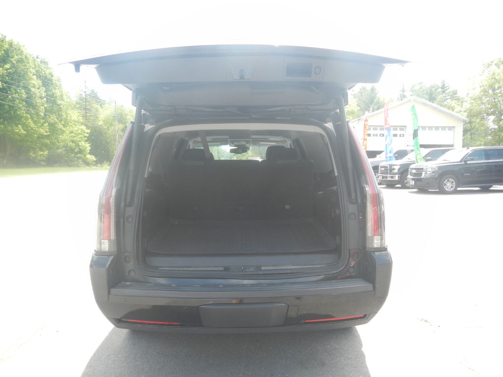 Photo 32 of this CADILLAC ESCALADE AWD