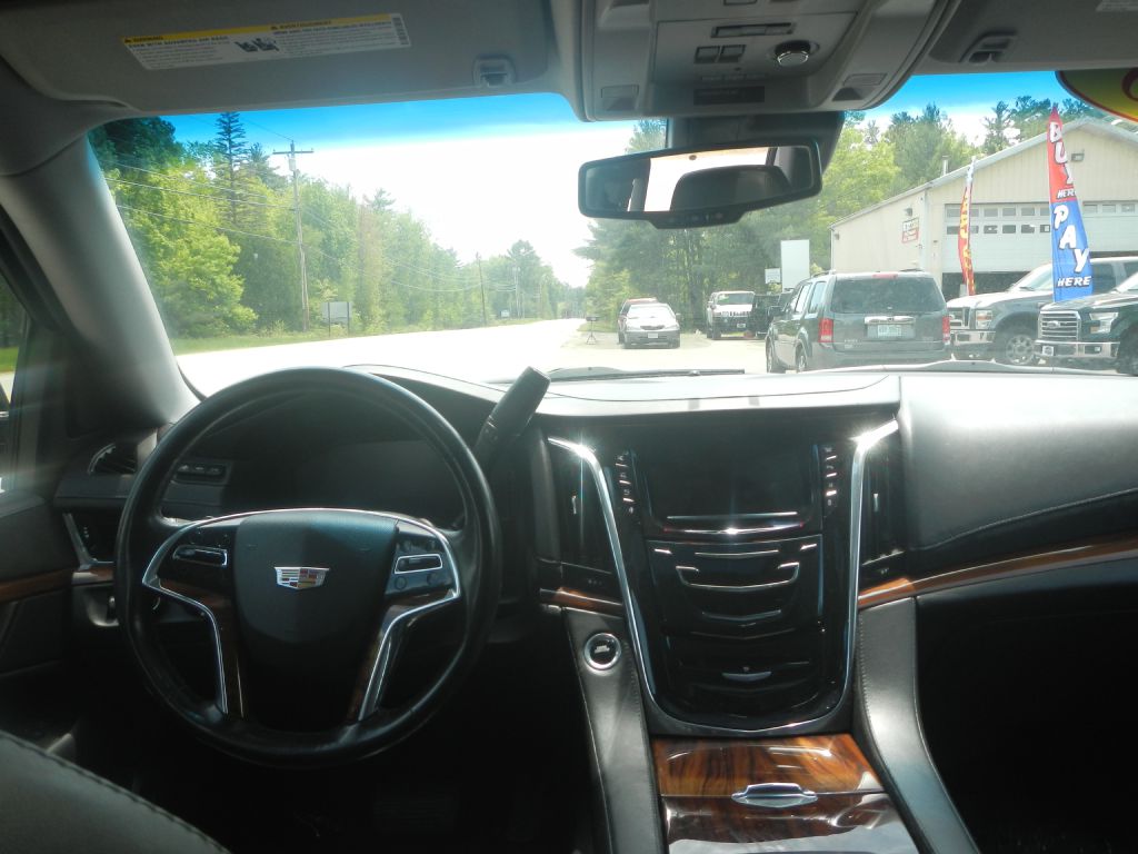 Photo 41 of this CADILLAC ESCALADE AWD