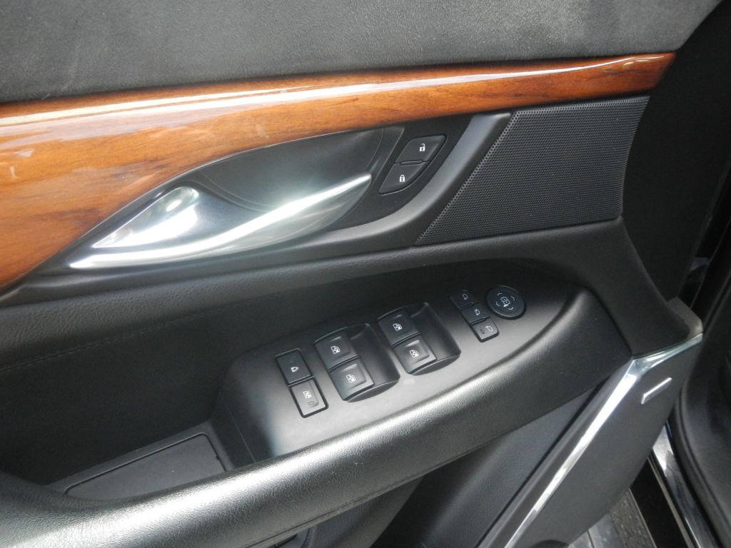 Photo 44 of this CADILLAC ESCALADE AWD