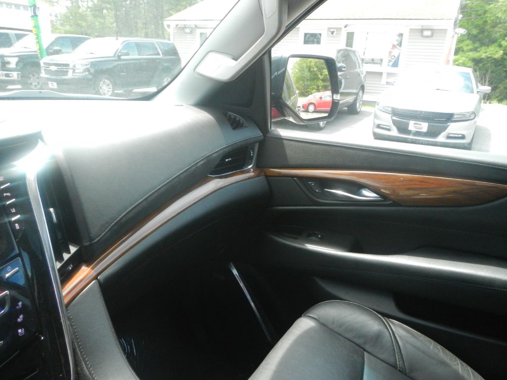 Photo 49 of this CADILLAC ESCALADE AWD