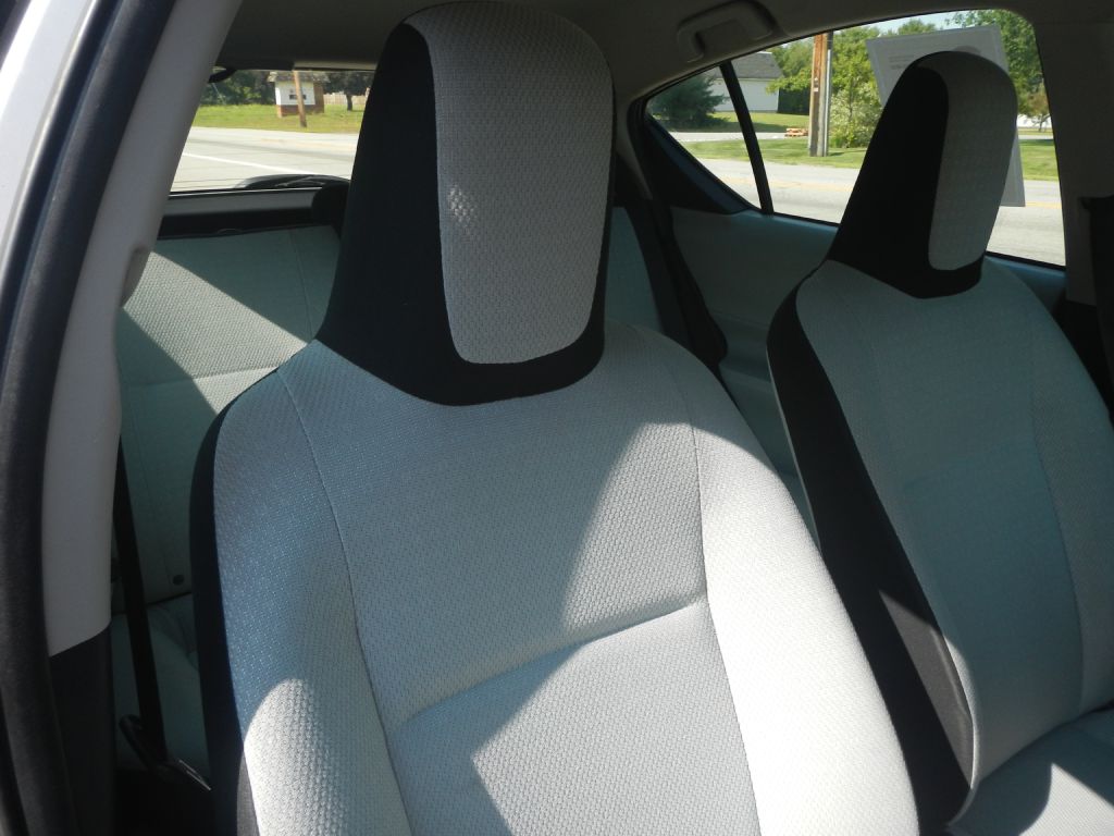 Photo 20 of this TOYOTA PRIUS C