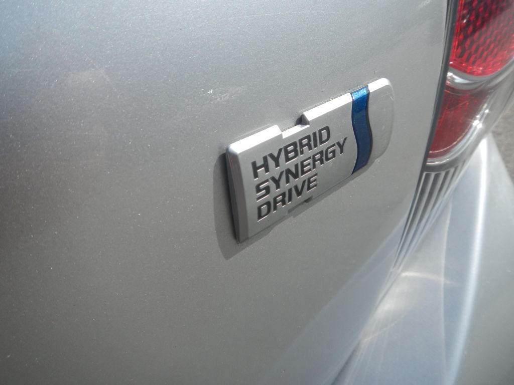 Photo 33 of this TOYOTA PRIUS C