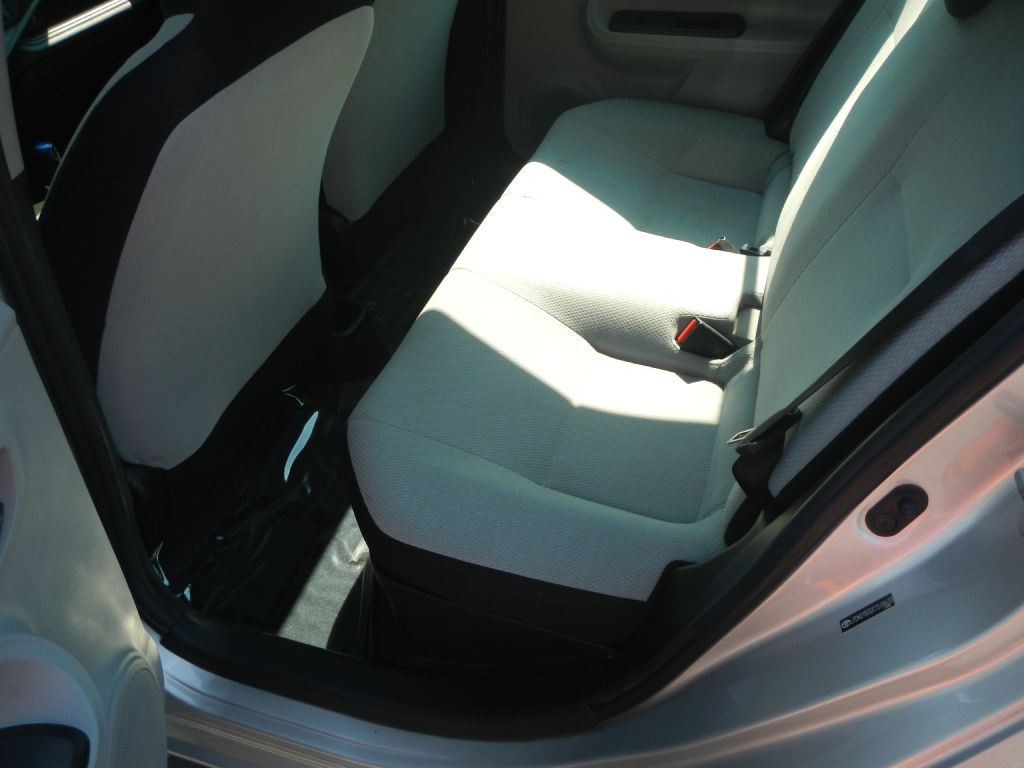 Photo 40 of this TOYOTA PRIUS C