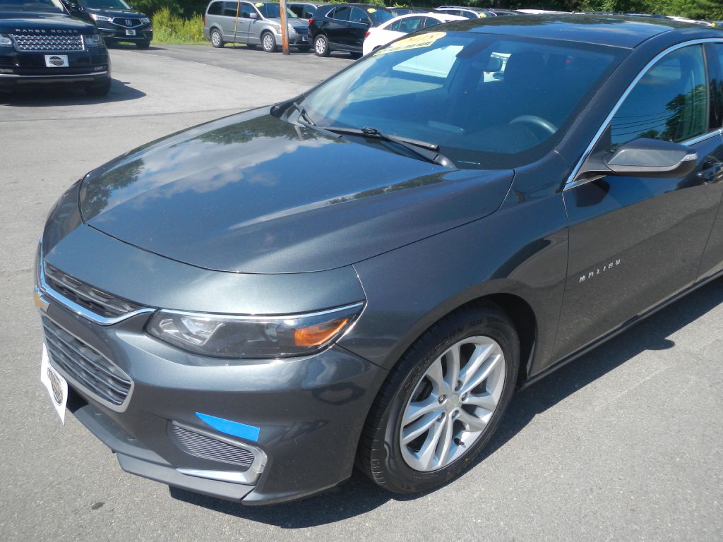 Photo 37 of this CHEVROLET MALIBU LT