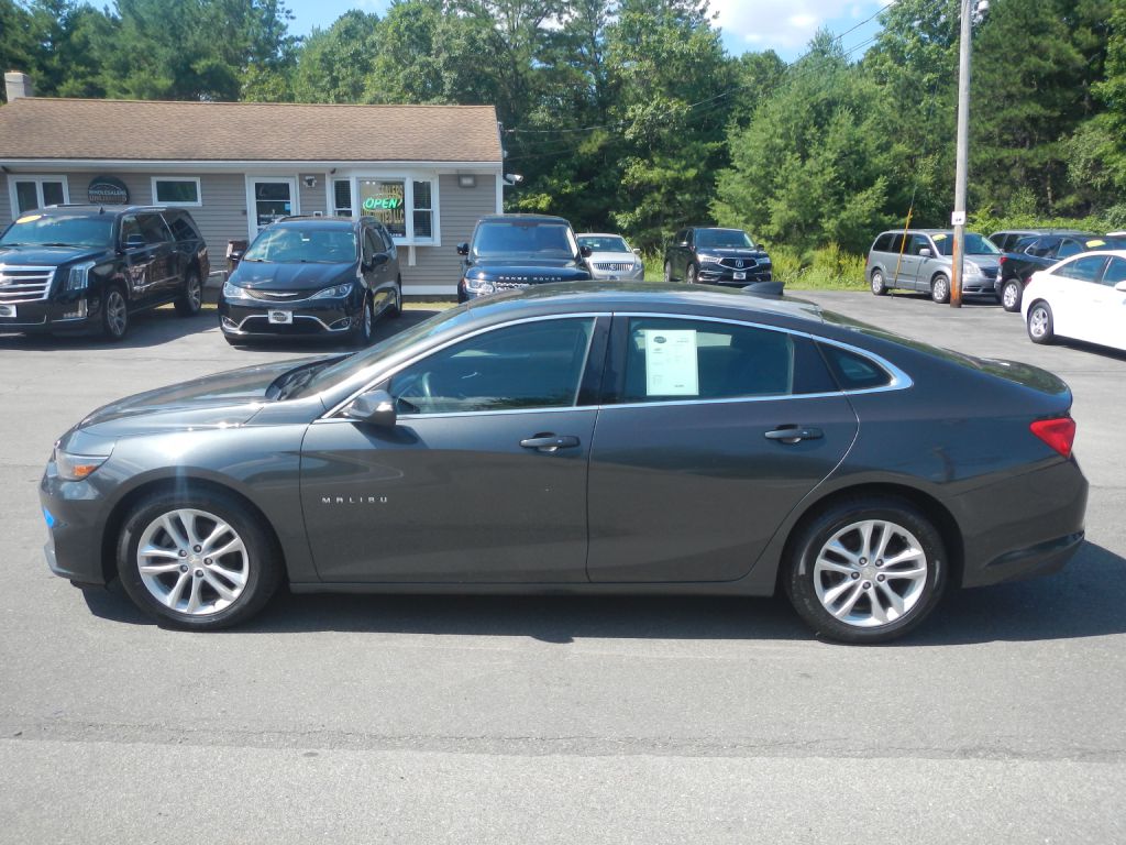 Photo 39 of this CHEVROLET MALIBU LT