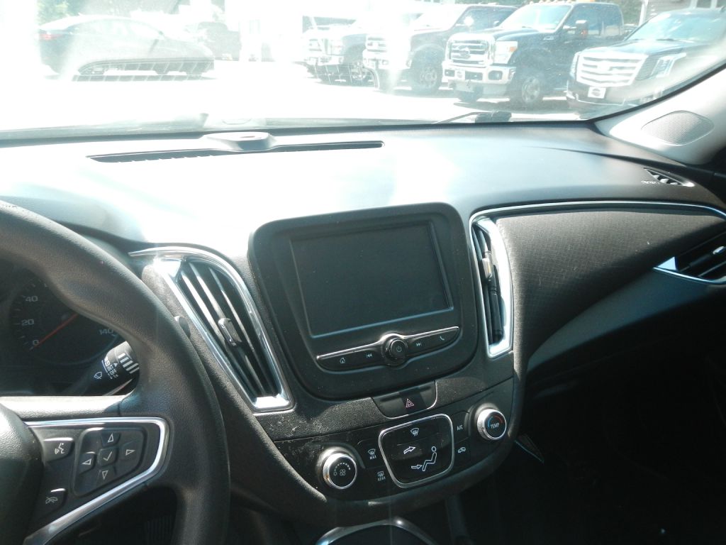 Photo 53 of this CHEVROLET MALIBU LT