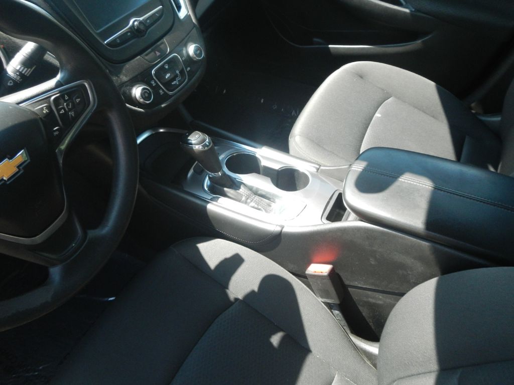 Photo 54 of this CHEVROLET MALIBU LT