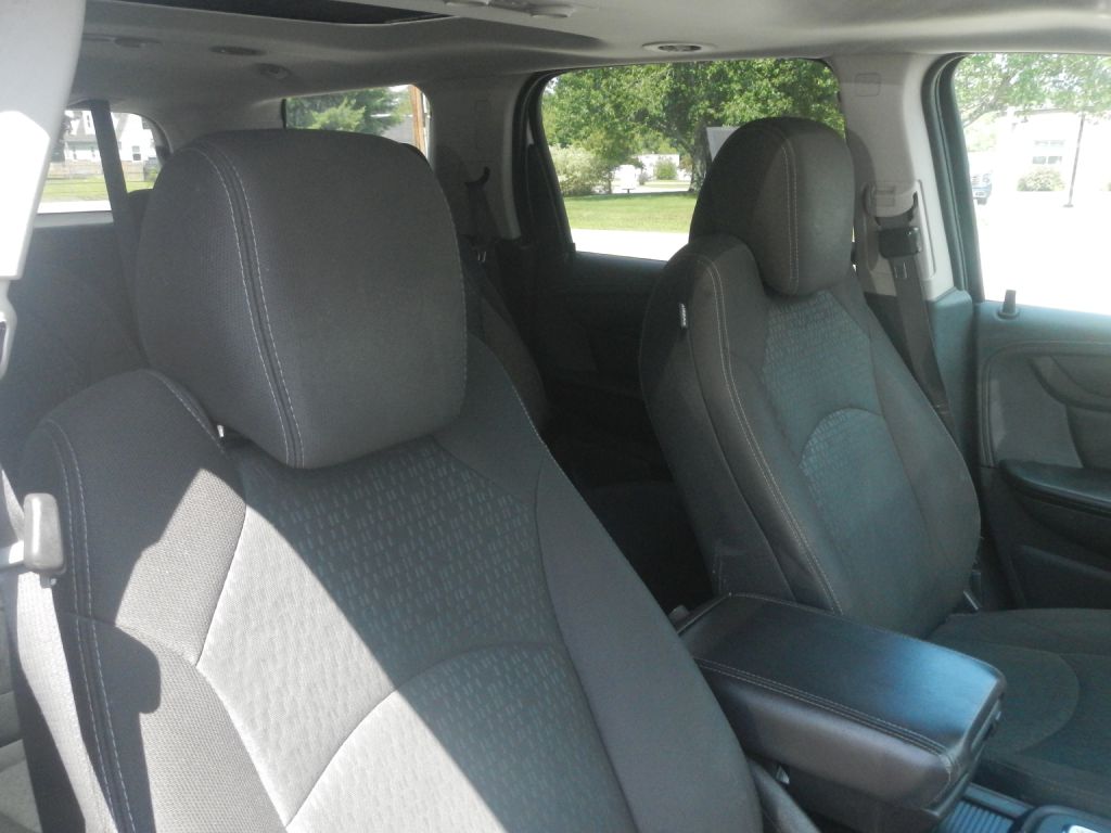 Photo 3 of this GMC ACADIA AWD