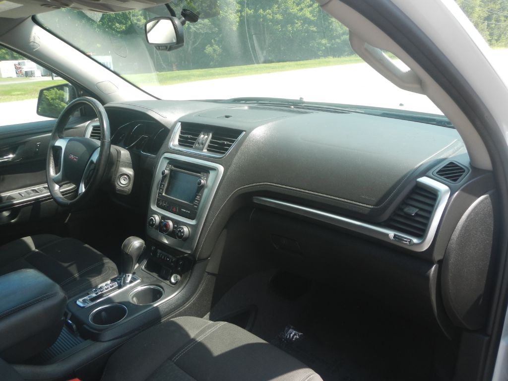 Photo 4 of this GMC ACADIA AWD