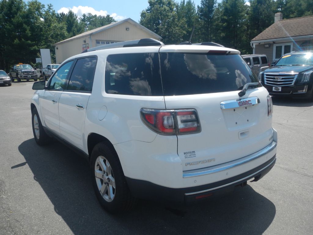 Photo 8 of this GMC ACADIA AWD