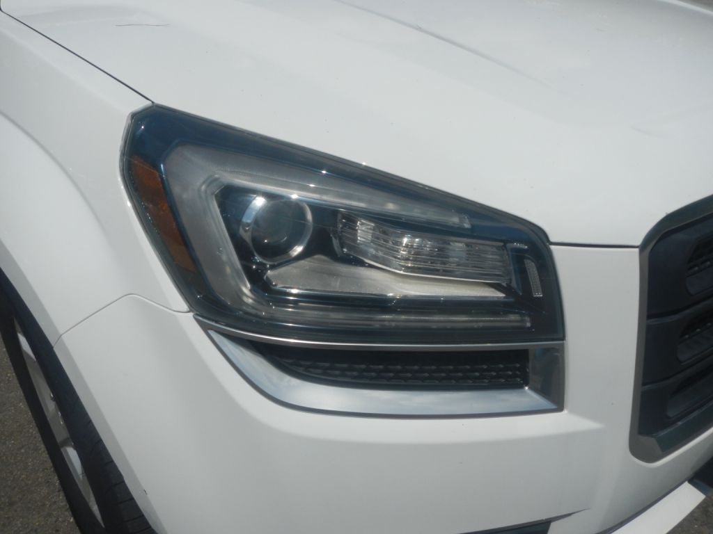 Photo 14 of this GMC ACADIA AWD