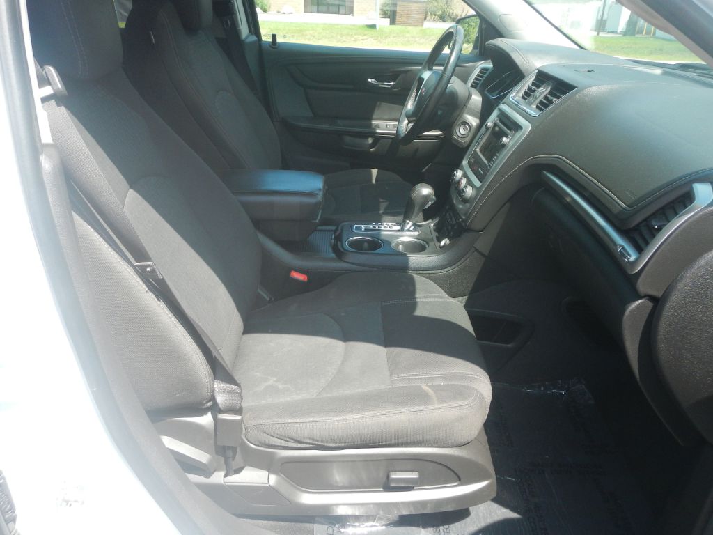 Photo 21 of this GMC ACADIA AWD
