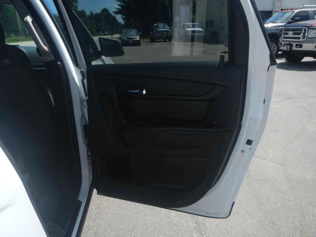 Photo 29 of this GMC ACADIA AWD