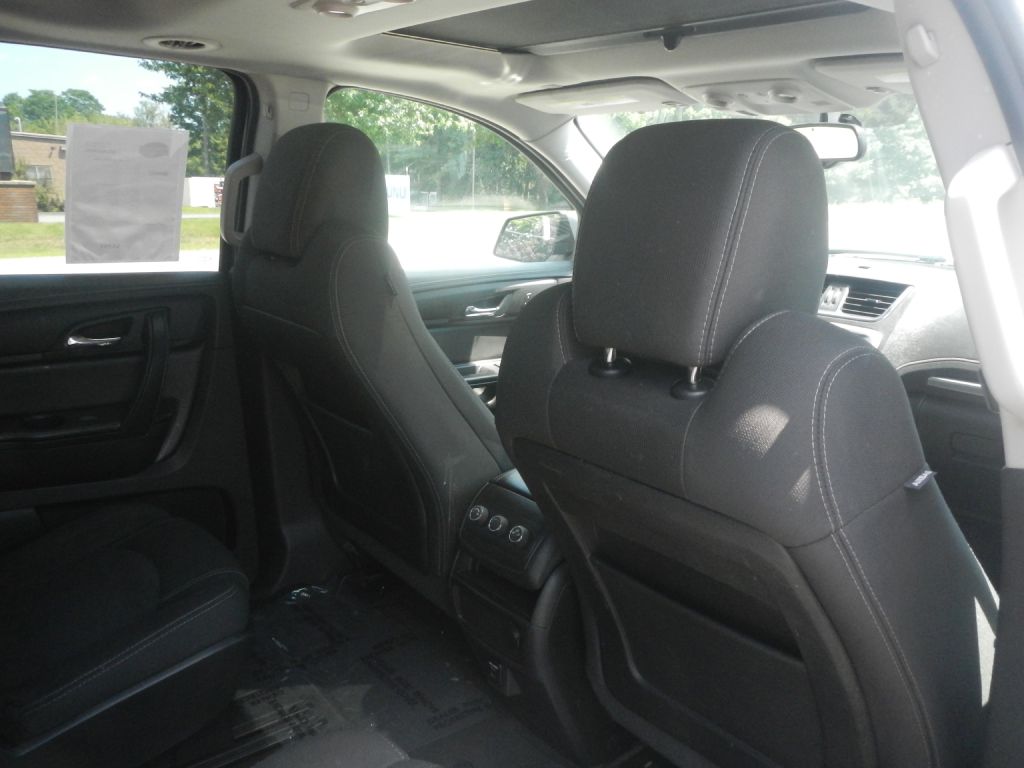 Photo 30 of this GMC ACADIA AWD