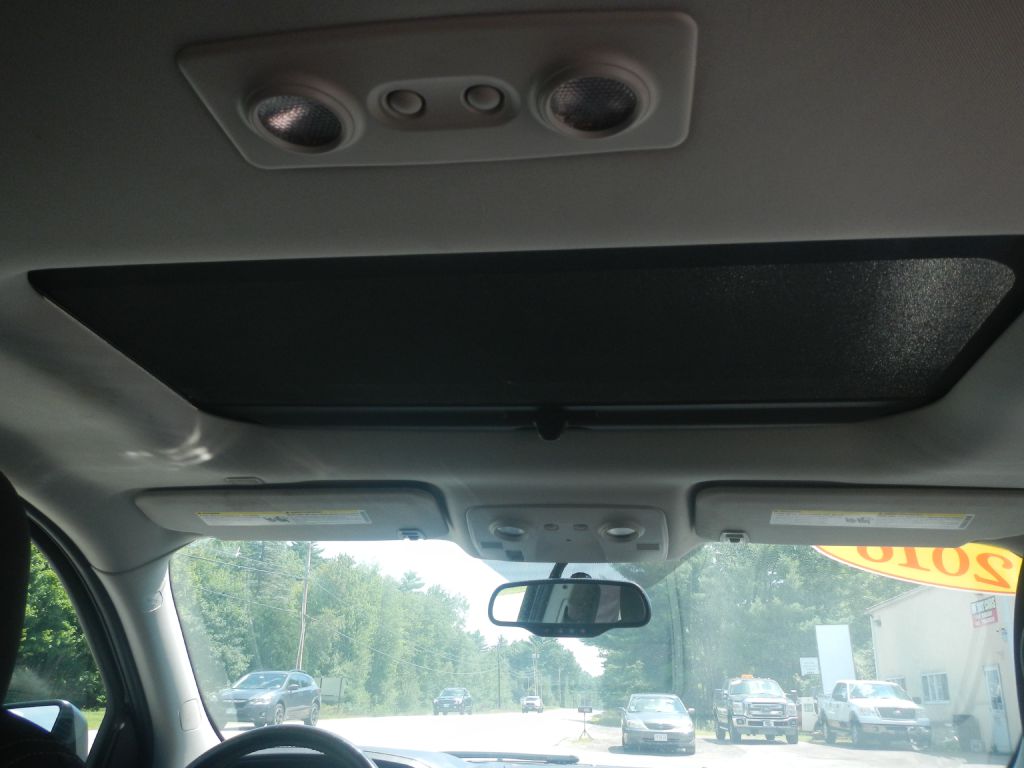 Photo 33 of this GMC ACADIA AWD