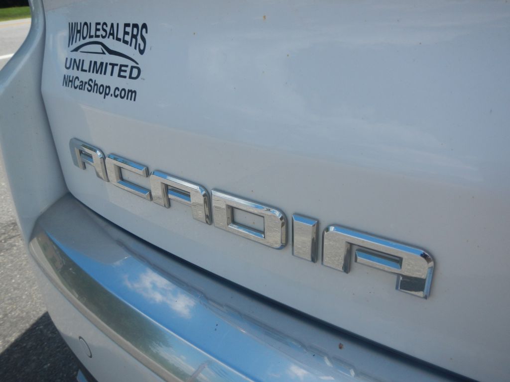 Photo 40 of this GMC ACADIA AWD