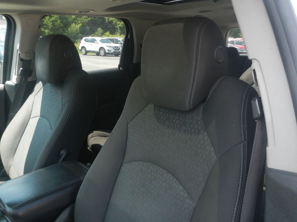 Photo 57 of this GMC ACADIA AWD