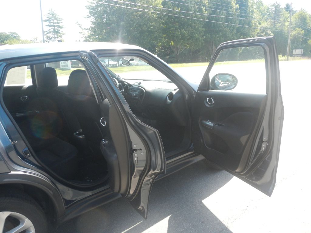Photo 14 of this NISSAN JUKE AWD