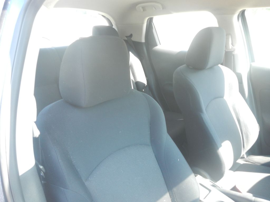 Photo 17 of this NISSAN JUKE AWD