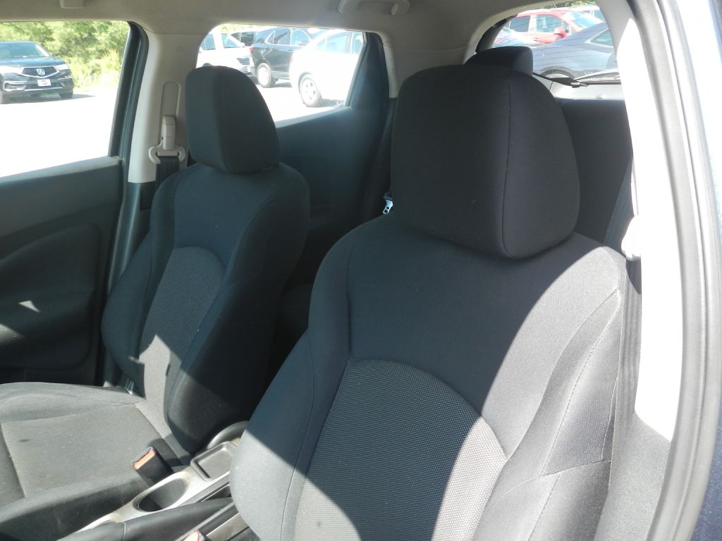 Photo 50 of this NISSAN JUKE AWD