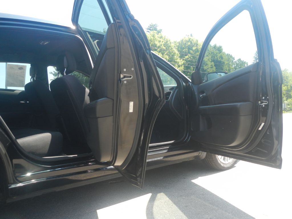 Photo 16 of this CHRYSLER 200