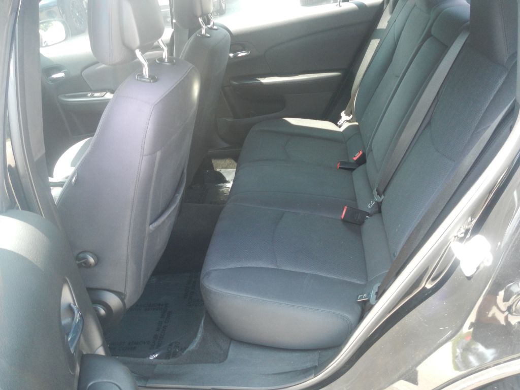 Photo 39 of this CHRYSLER 200