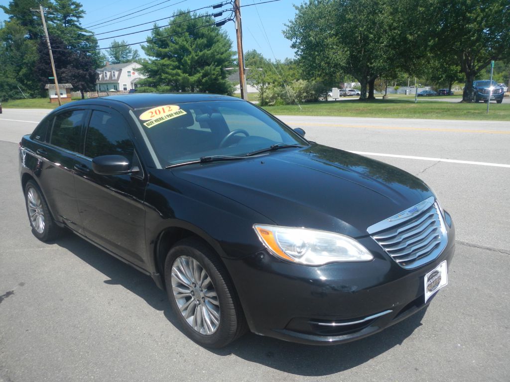 Photo 53 of this CHRYSLER 200