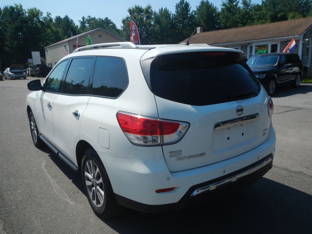 Photo 8 of this NISSAN PATHFINDER