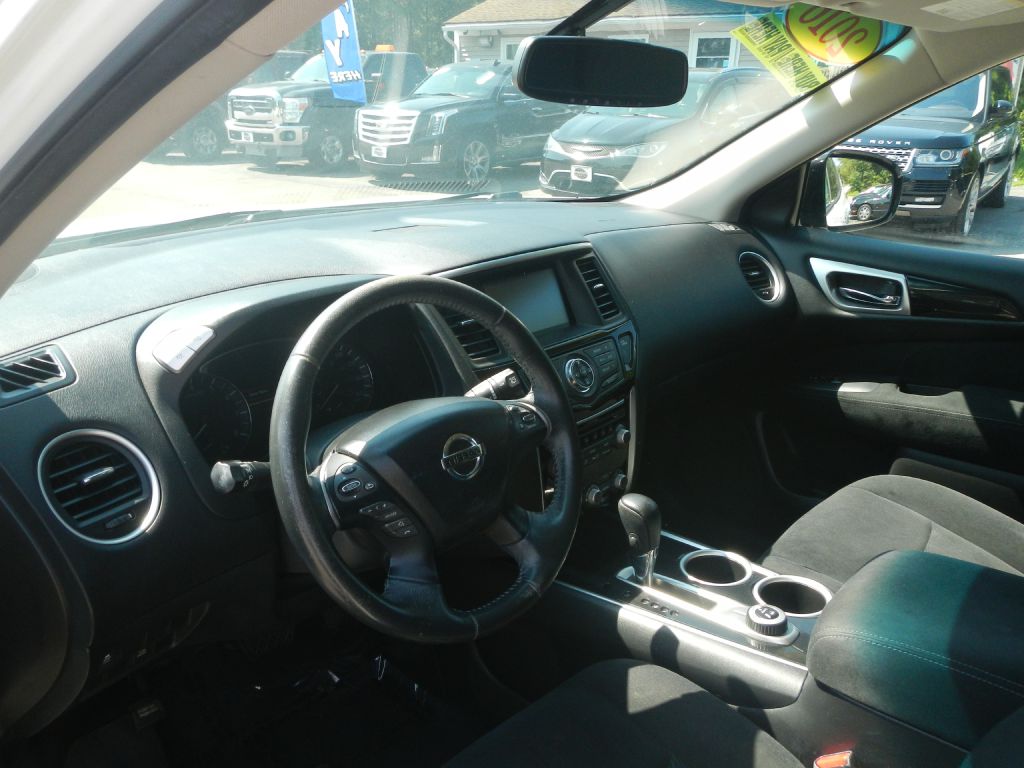 Photo 11 of this NISSAN PATHFINDER