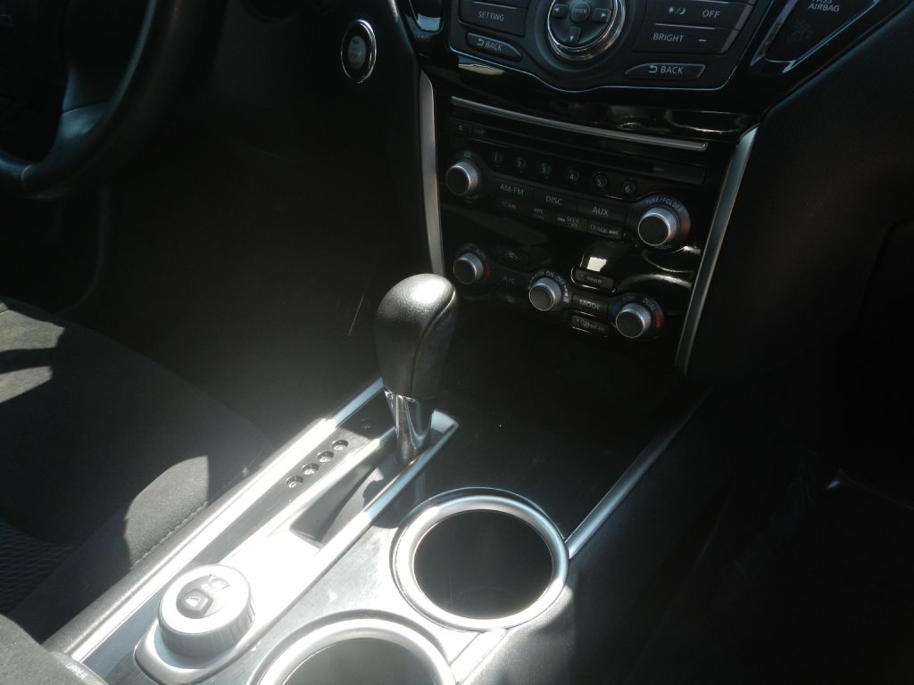 Photo 24 of this NISSAN PATHFINDER