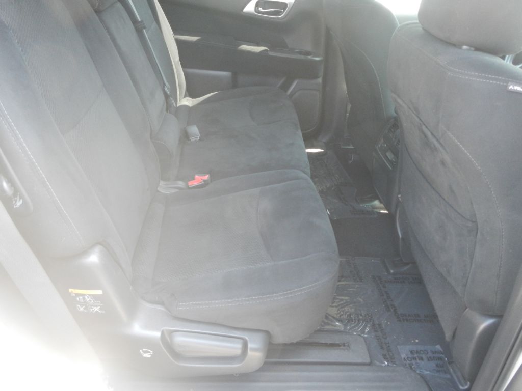 Photo 30 of this NISSAN PATHFINDER