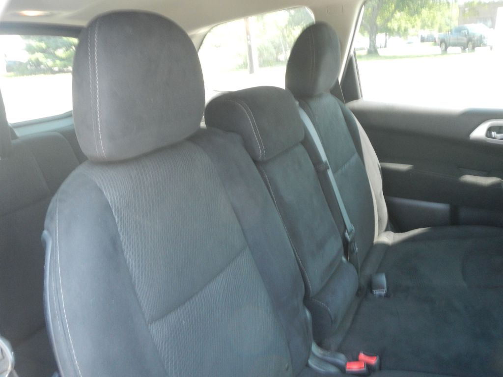 Photo 31 of this NISSAN PATHFINDER