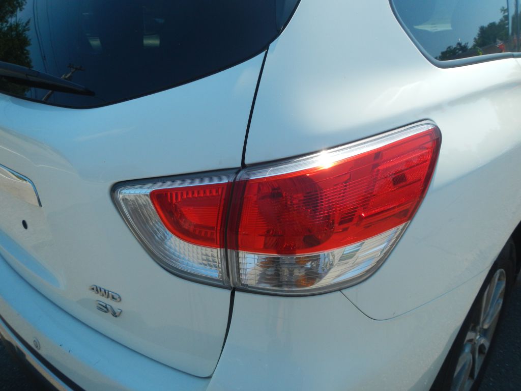 Photo 34 of this NISSAN PATHFINDER