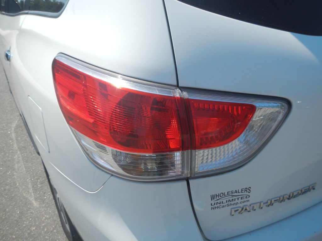 Photo 36 of this NISSAN PATHFINDER