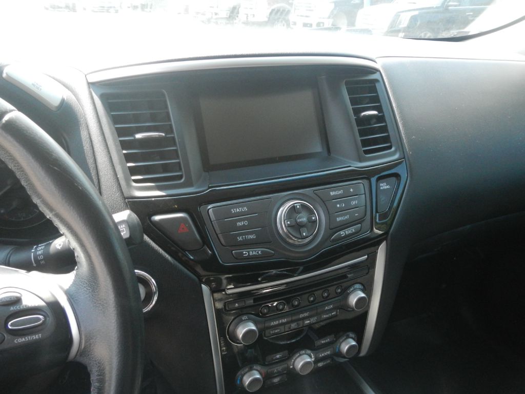 Photo 56 of this NISSAN PATHFINDER