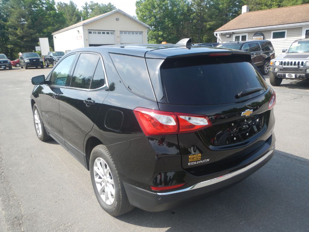 Photo 7 of this CHEVROLET EQUINOX