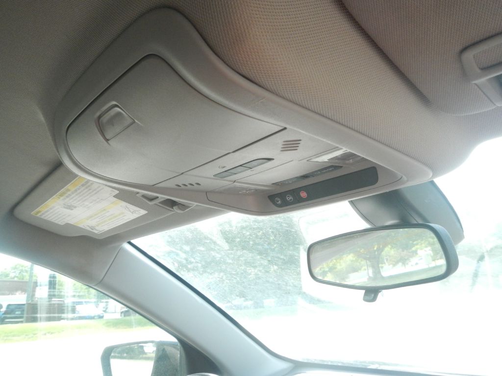 Photo 20 of this CHEVROLET EQUINOX