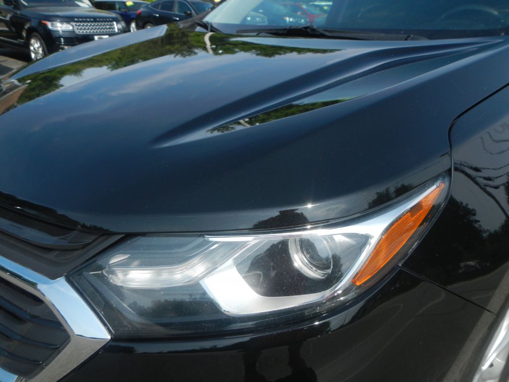 Photo 35 of this CHEVROLET EQUINOX