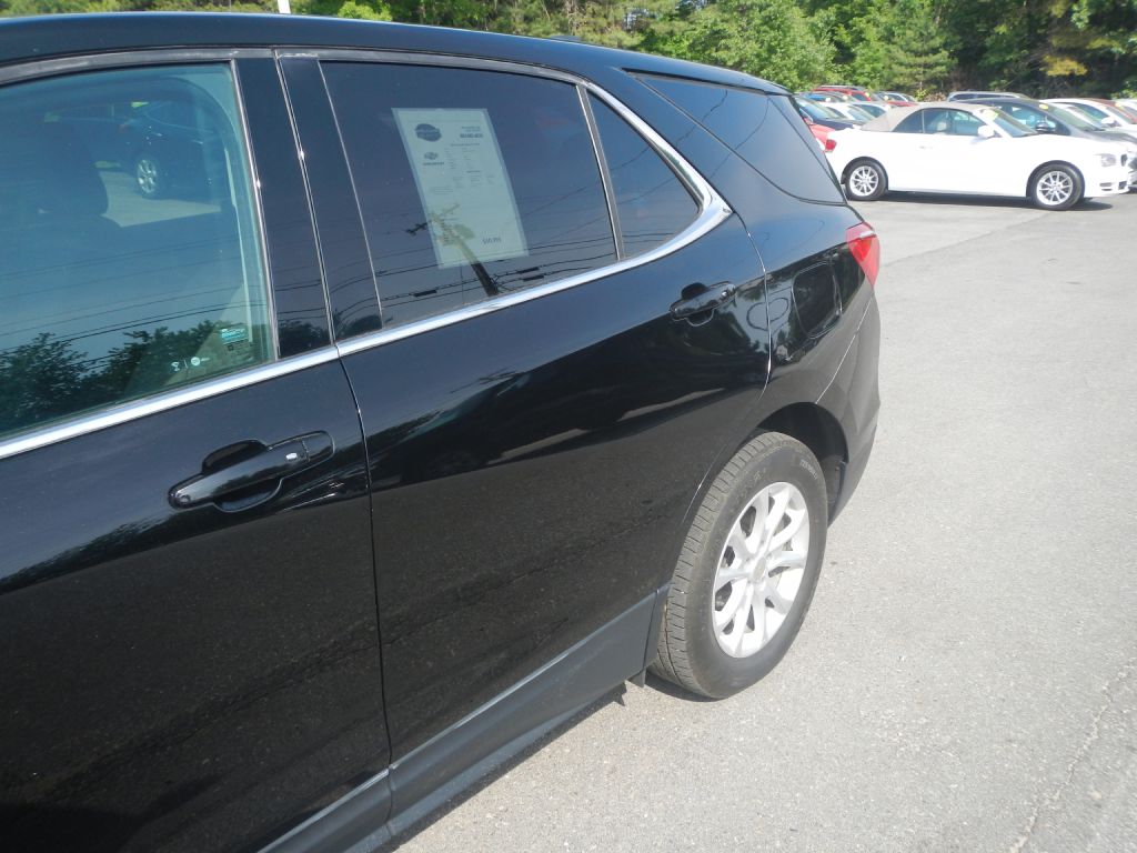 Photo 37 of this CHEVROLET EQUINOX