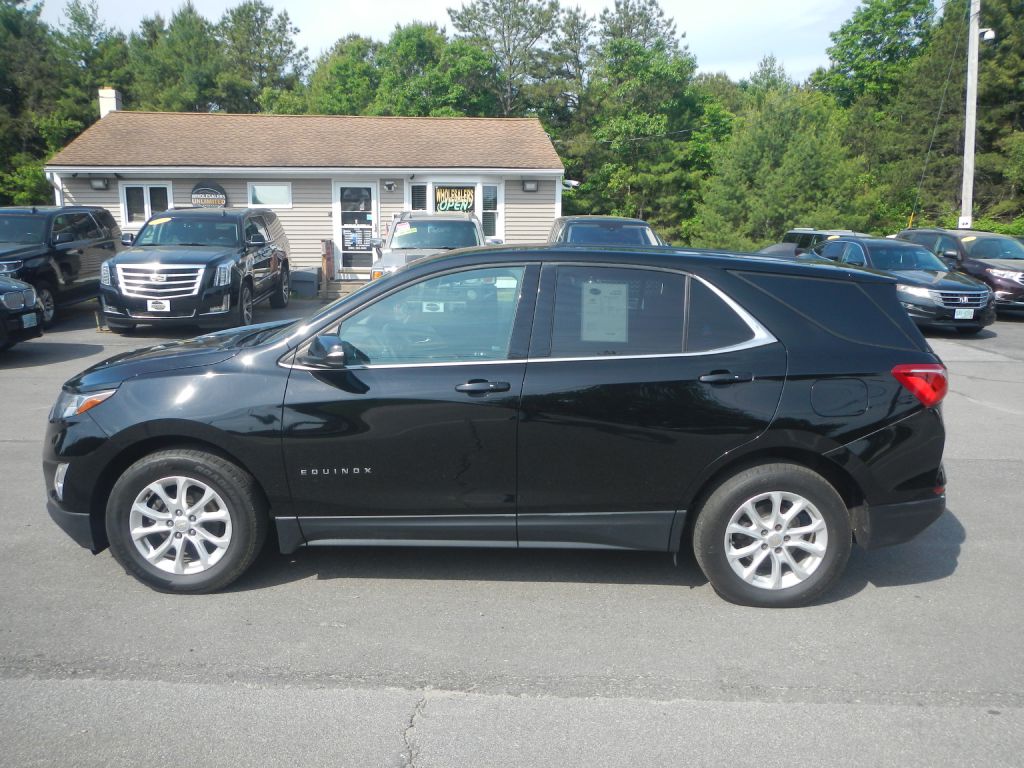 Photo 38 of this CHEVROLET EQUINOX